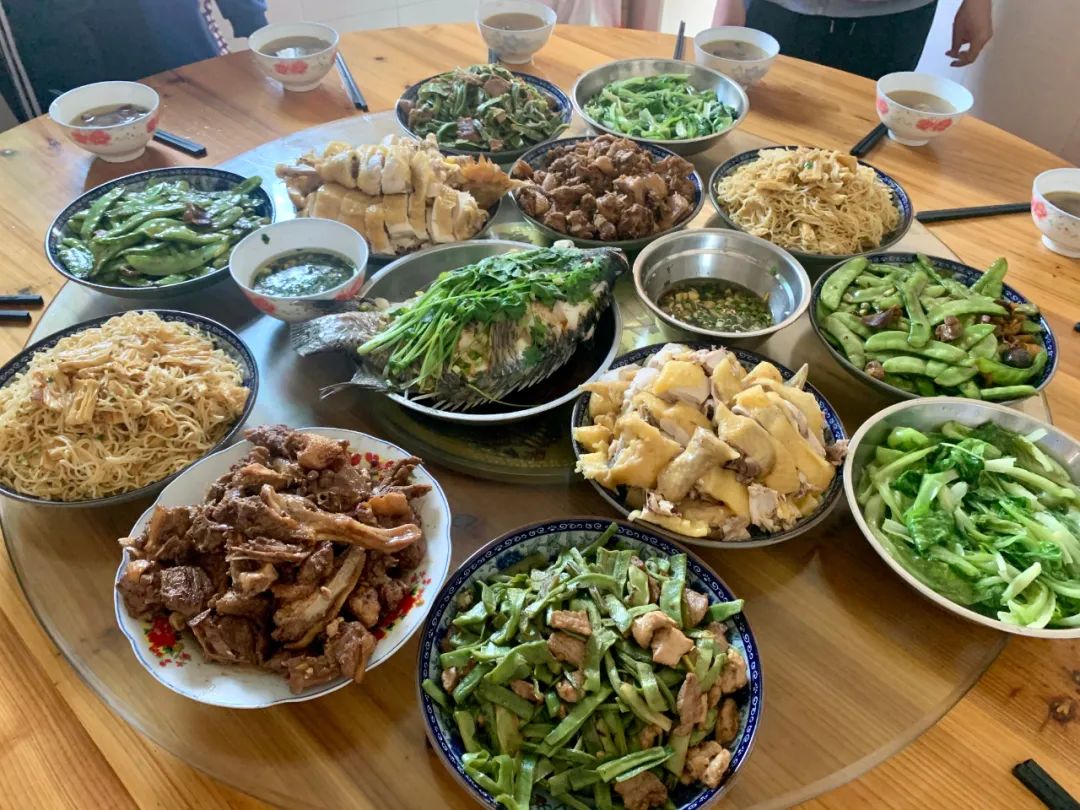 今日除夕过年的仪式感从这顿年夜饭开始你家今晚吃什么