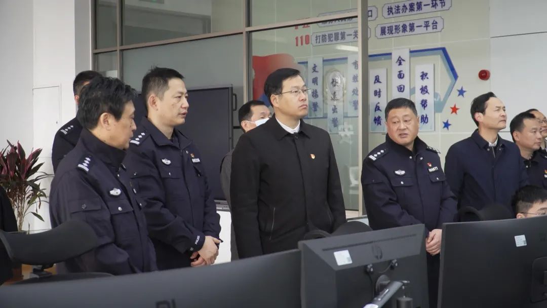 周天斌看望慰问坚守疫情防控烟花爆竹禁放等一线干部职工