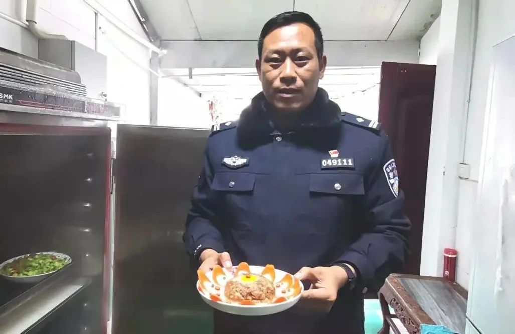 护航坚守丨除夕夜警味古城公安派出所长厨艺大比拼你喜欢哪一盘