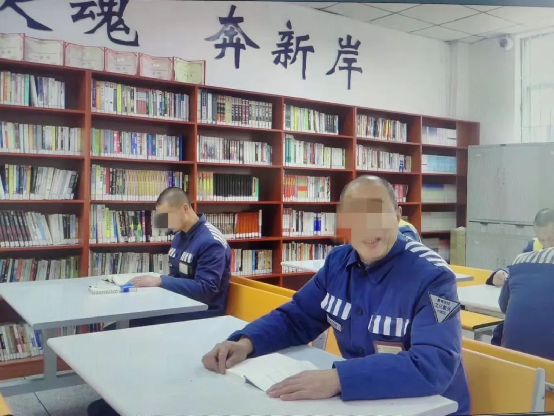 迎新年展新颜奔新生丨嘉陵监狱服刑人员的春节改造指南热虎虎的