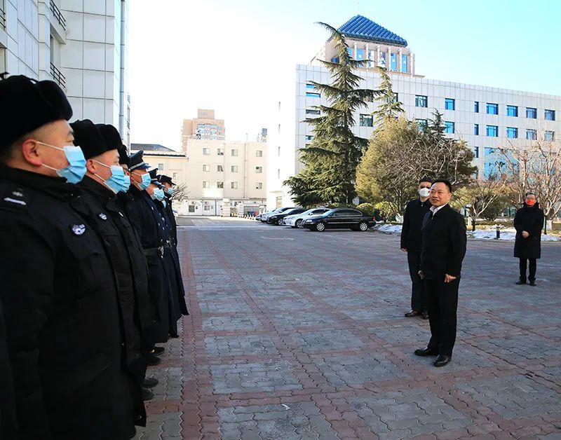 李国英大年初一看望慰问水利值班水文监测后勤保障人员检查指导黄河