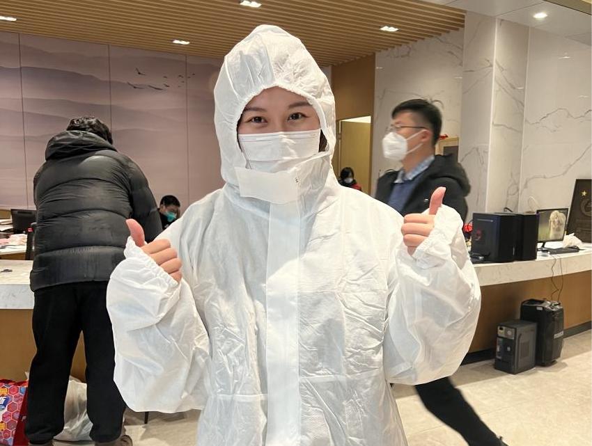 共同战疫最美疫线女记者柔肩担起使命书写媒体担当