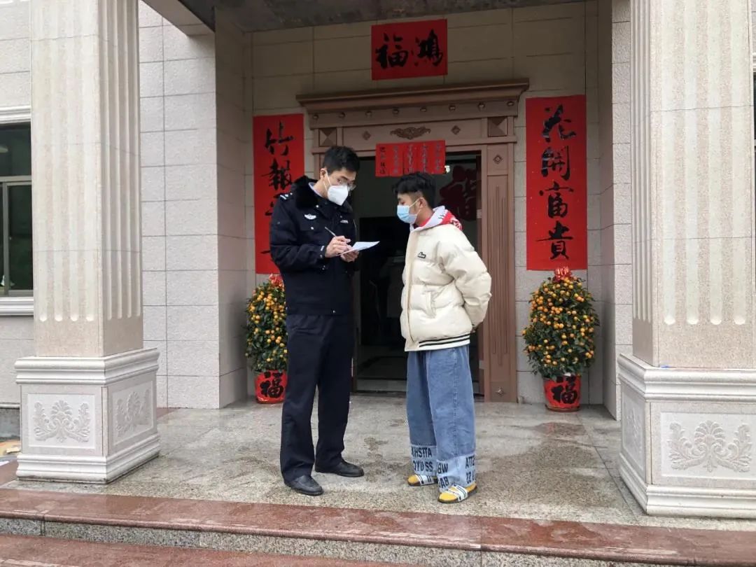 【好警好事】警徽闪耀在战“疫”一线——记紫金公安战“疫”故事 澎湃号·政务 澎湃新闻 The Paper