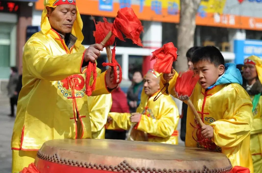 山东锣鼓队图片