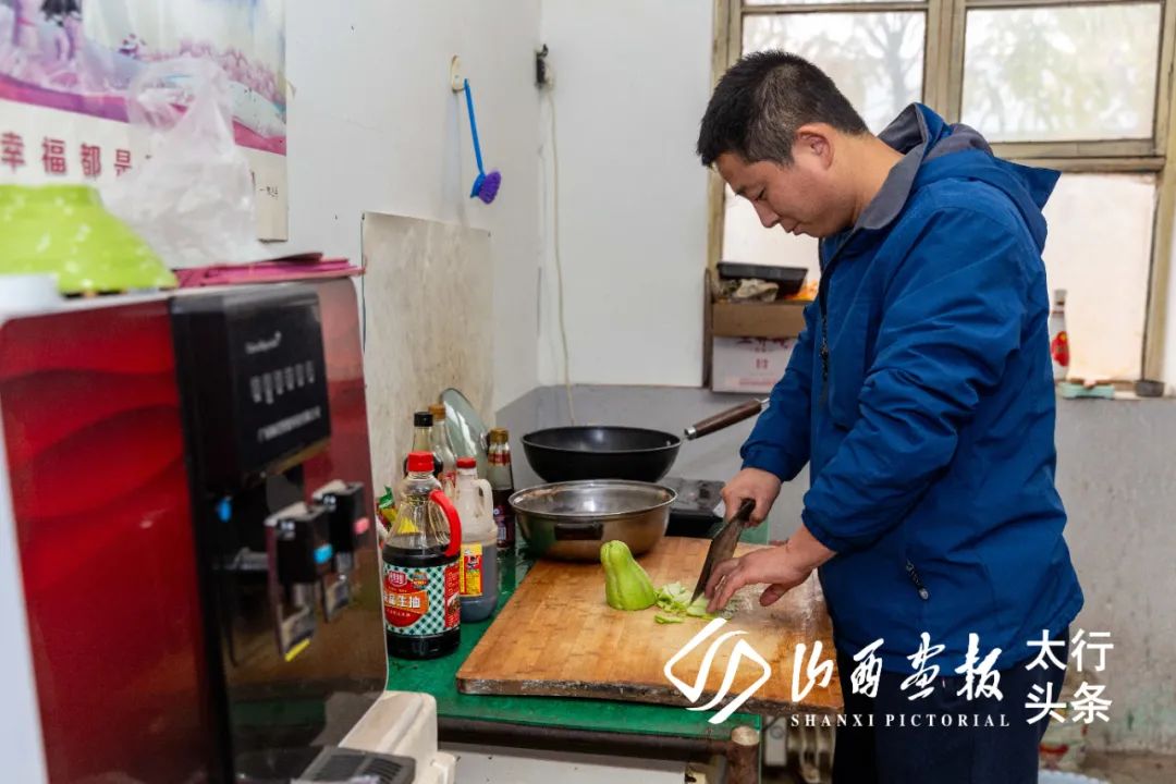 時代楷模田小波植根於黃土地上的扶貧情懷