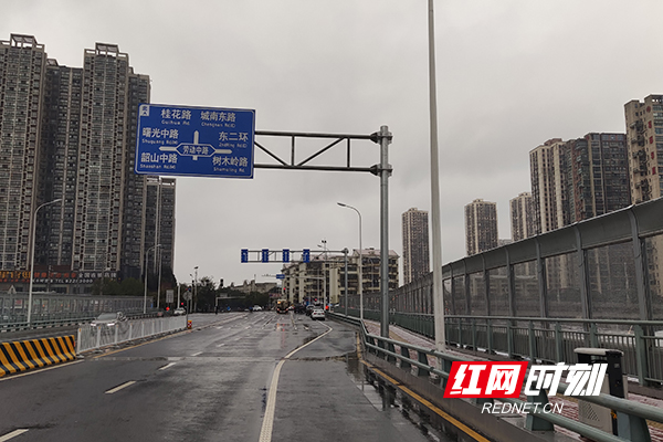 雨花区车站南路通车南二环交通压力缓解