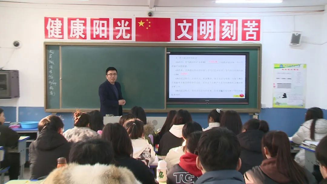 讷河二中发展艺体教学 助力学生圆大学梦