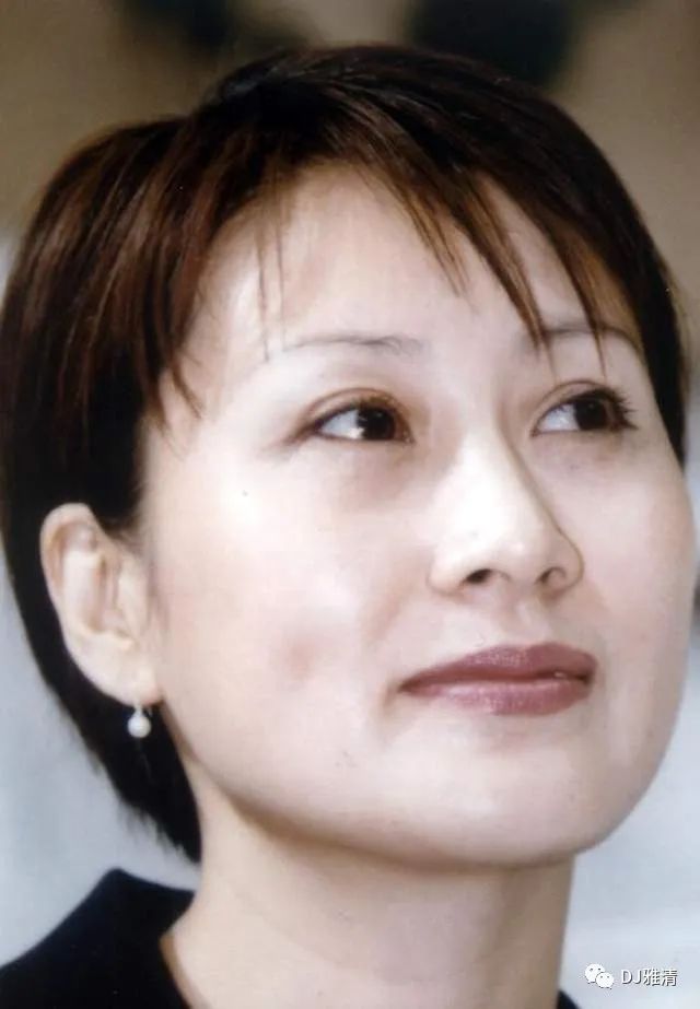 人世间中5位老戏骨年轻时有多美看看这组老照片就知道了