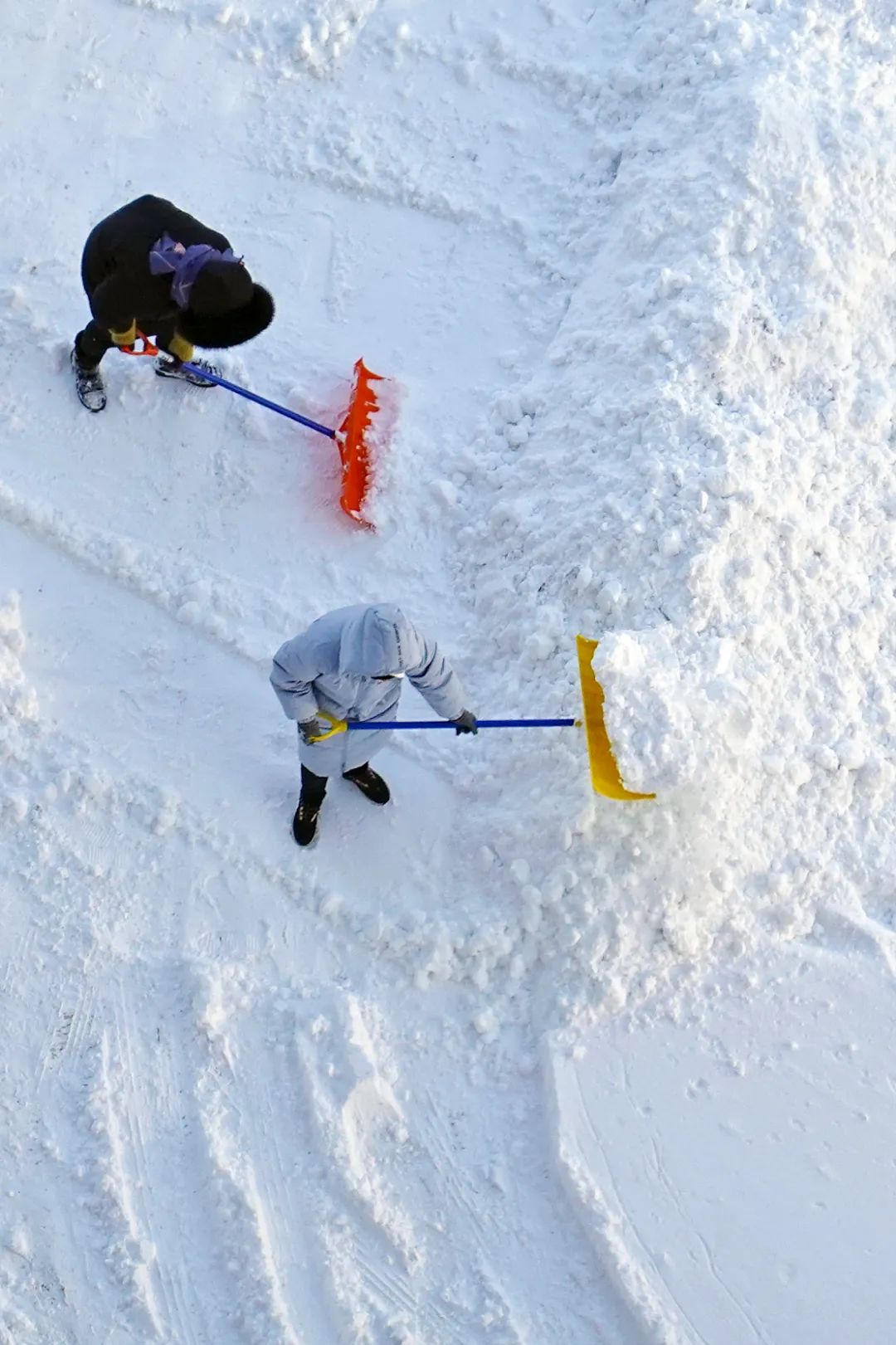 滑冰玩雪