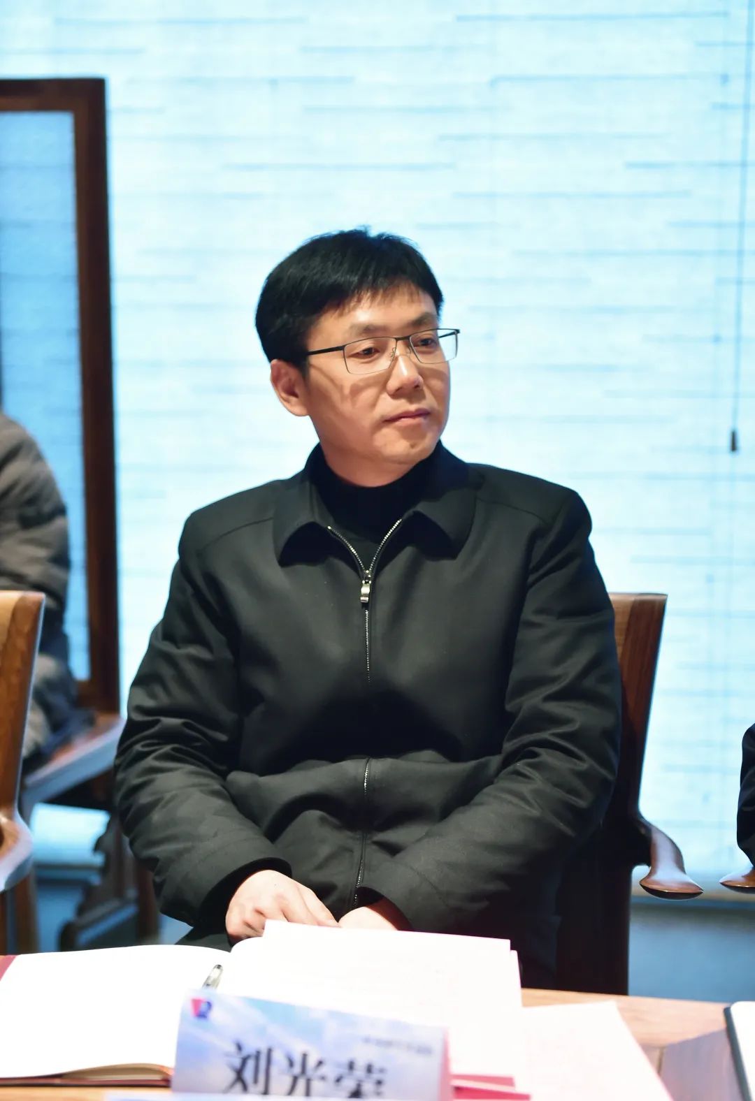 会上,红谷滩区委副书记,区长刘光荣就红谷滩区下一步如何发力构建本土