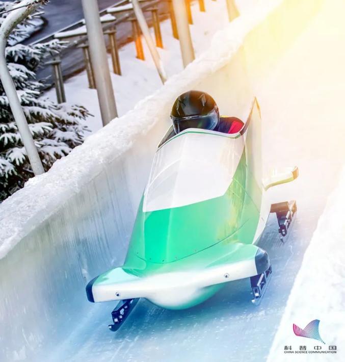没有刹车时速超过130公里惊险刺激的冬奥项目钢架雪车