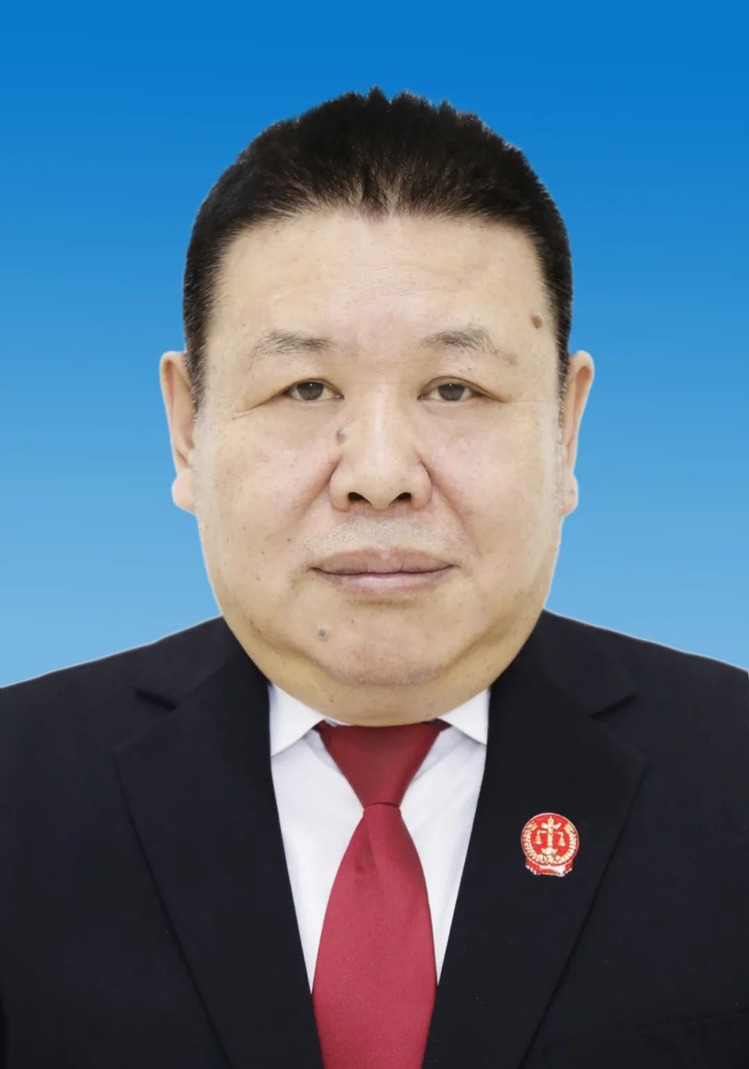 崔振武当选呼和浩特市监察委员会主任赵希民当选呼和浩特市中级人民