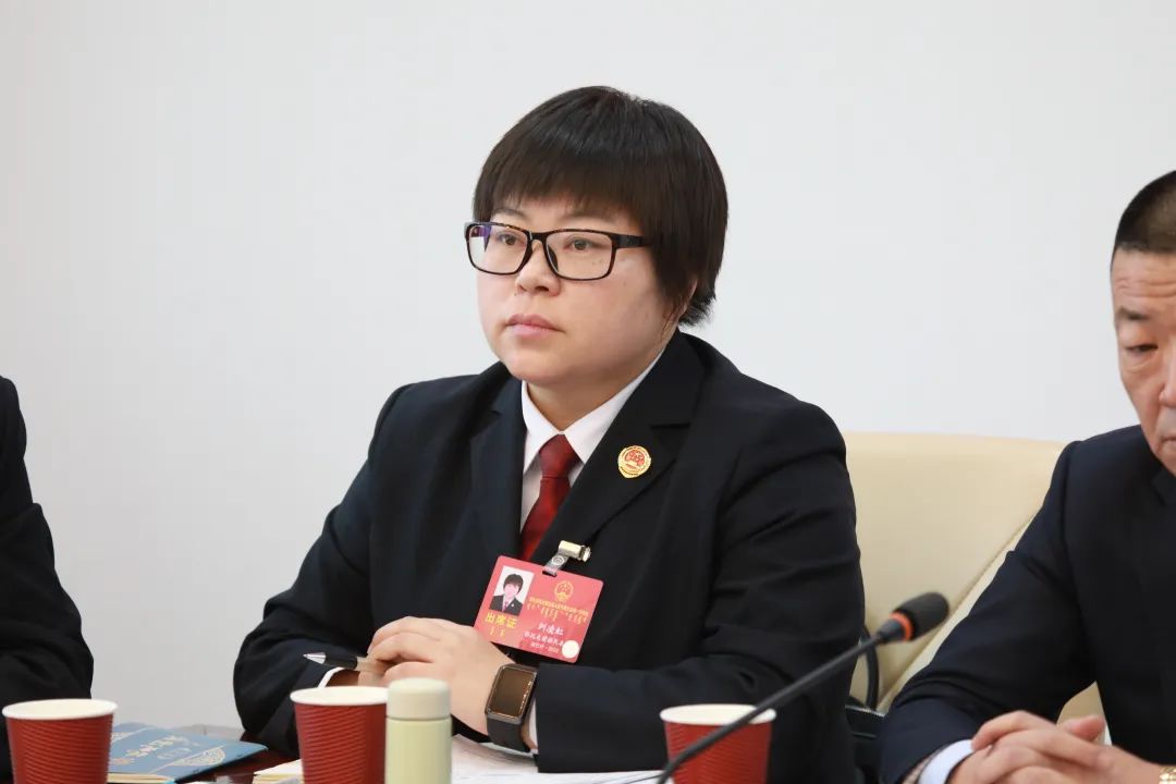 直通市两会鄂托克前旗代表团代表风采