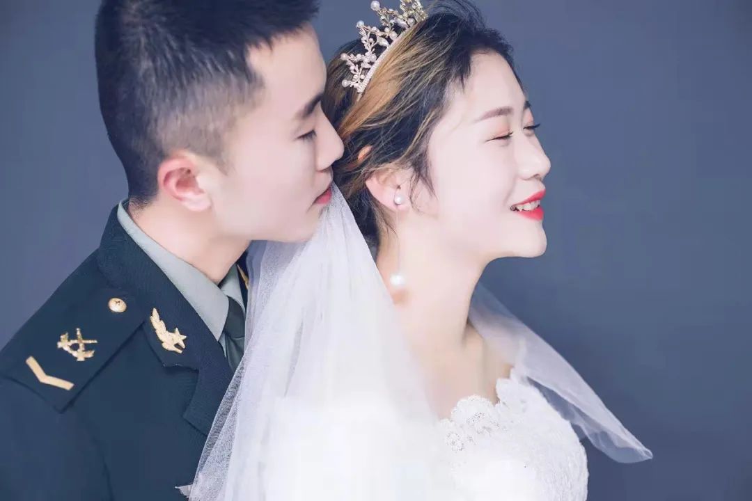 军恋一个人的情人节