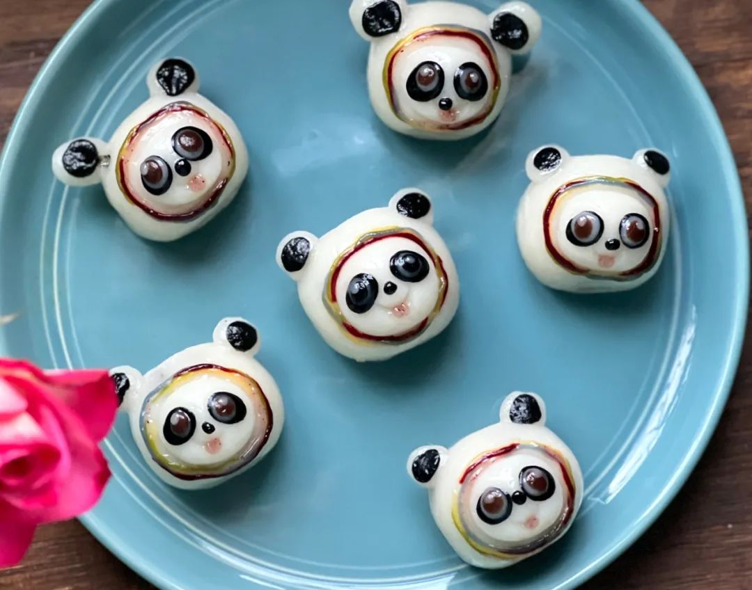 还做了虎年元素的汤圆造型感十足!