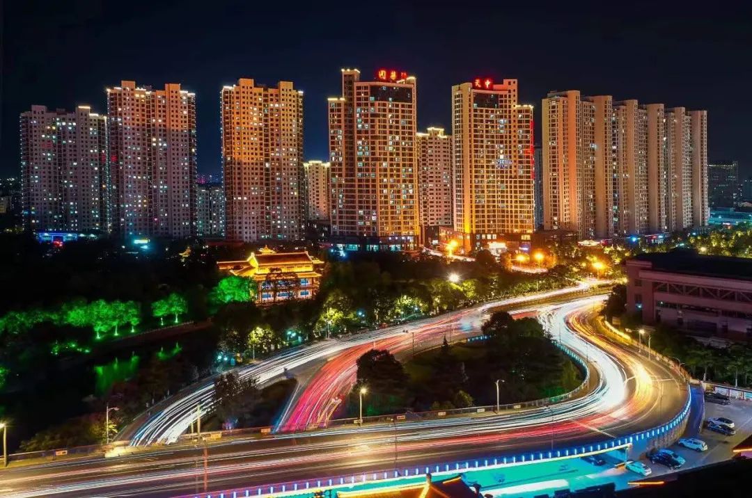 泰州灯火里的幸福