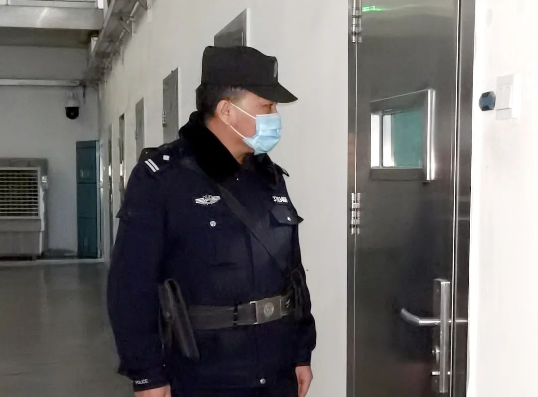 杭州市西郊监狱民警图片