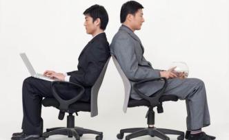 久坐成疾：腰痛眼干脖子僵，如何緩解？