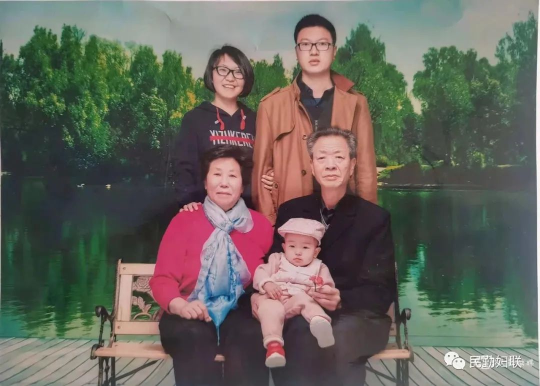 最美家庭陈娟讲述一家人的幸福生活风雨岁月我们并肩前行