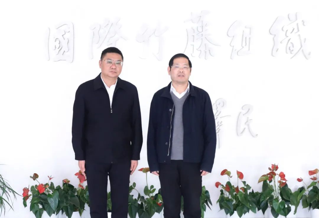 陆文明会见四川省邛崃市委副书记市长王德彰