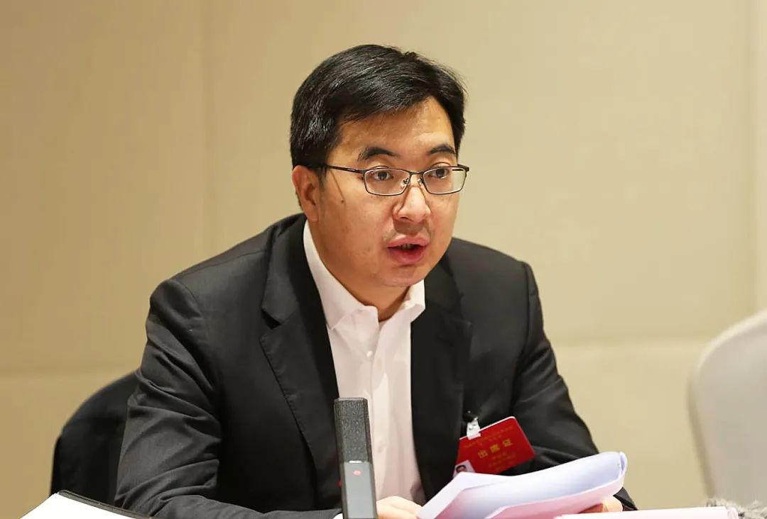 罗永斌参加彝良县代表团审议时强调紧扣农民增收主题主线聚焦1232谋划