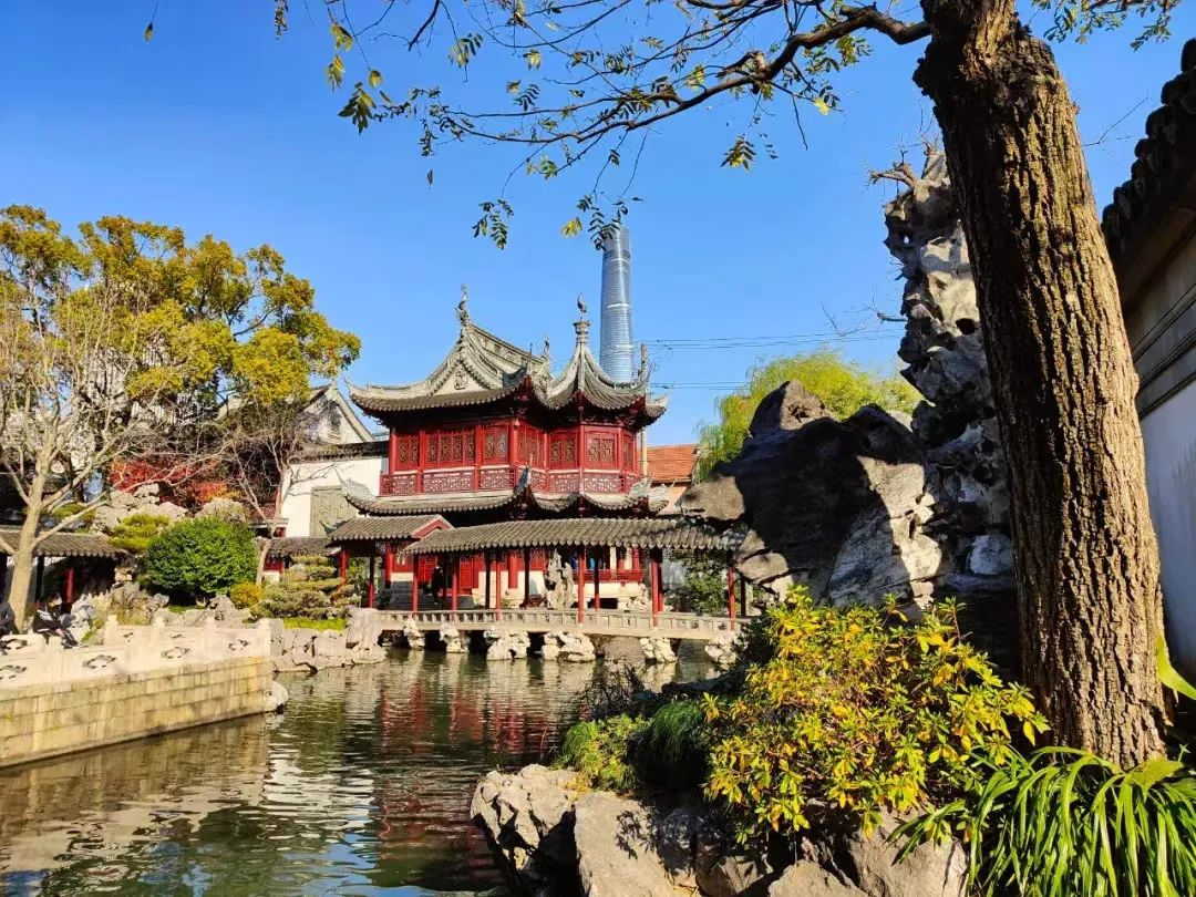 演艺大世界活力艺街区豫园海上梨园古色古香的文化客厅