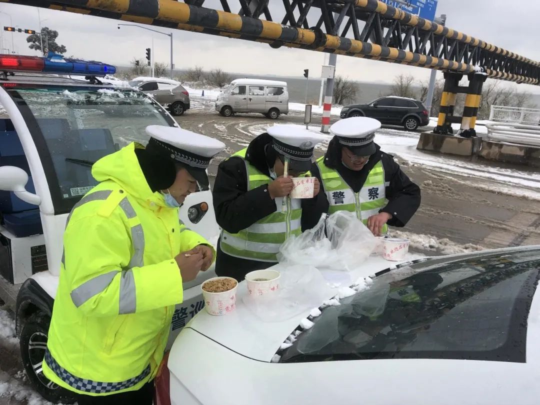 战风雪保平安护稳定