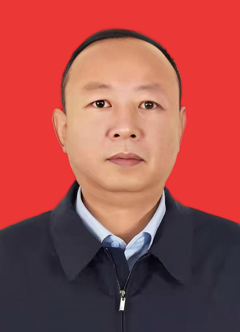 李润军,男,汉族,1969年8月生,中央党校研究生,农学学士,中共党员,现任