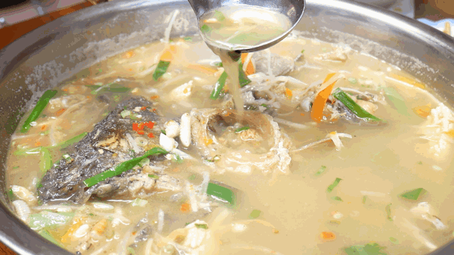 腾冲"海陆空"丨08hey保山当棕包树太高容易被风吹