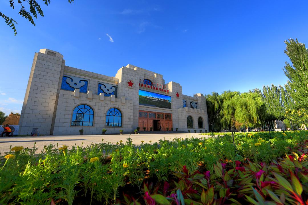 点赞丨谷爱凌来内蒙古鄂托克前旗吃涮羊肉被人民网转发啦