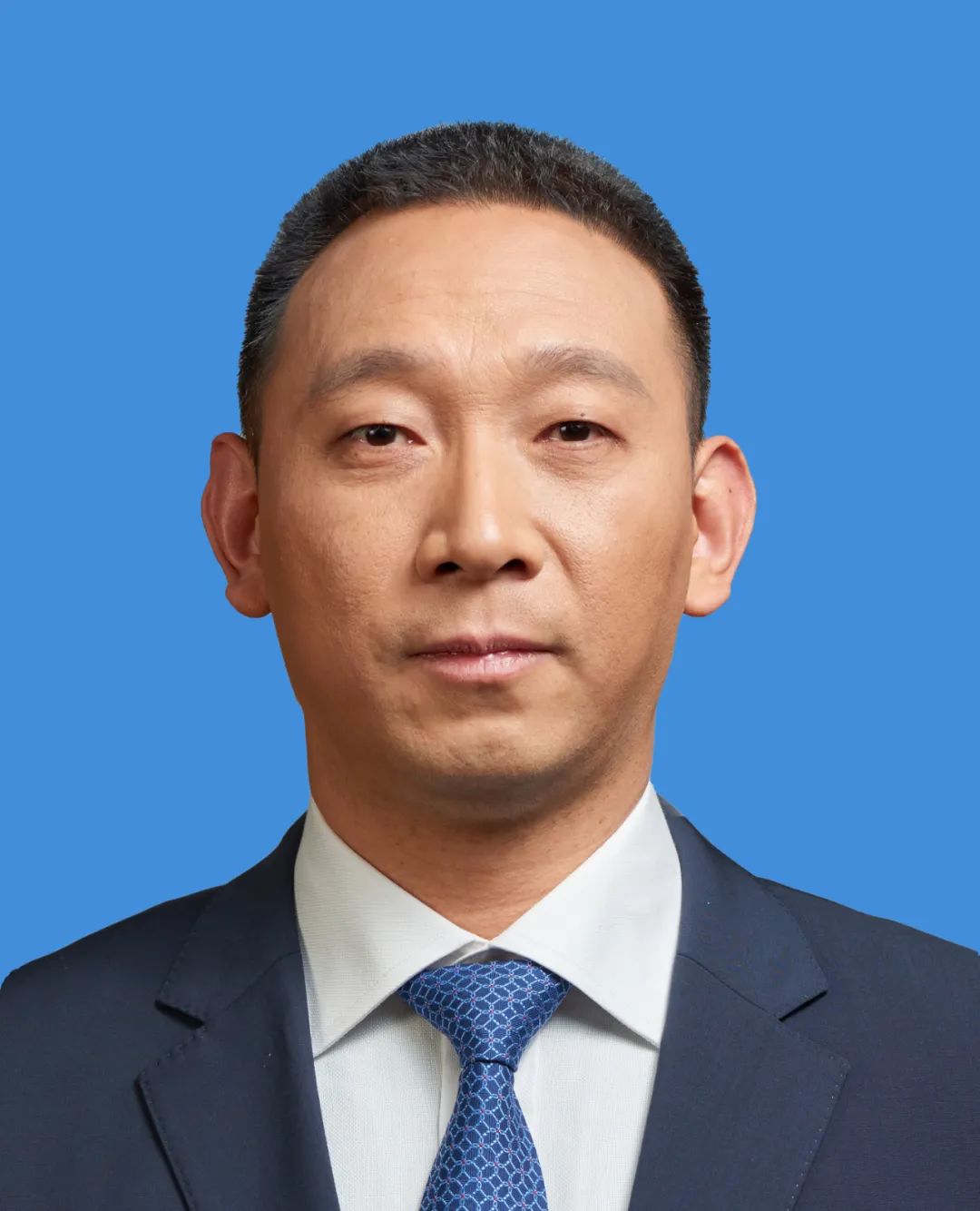 万闻华当选泰州市人民政府市长