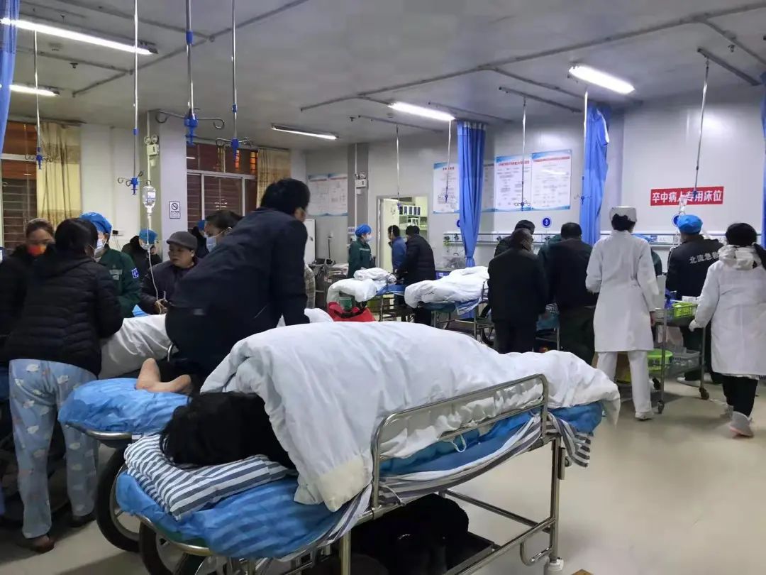 春节我在岗北流市人民医院急诊医学科守护生命无停歇