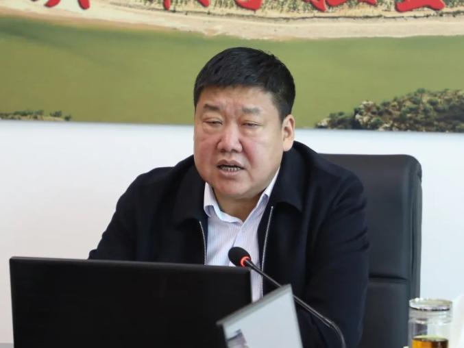 高汉武主持召开县政府党组会议