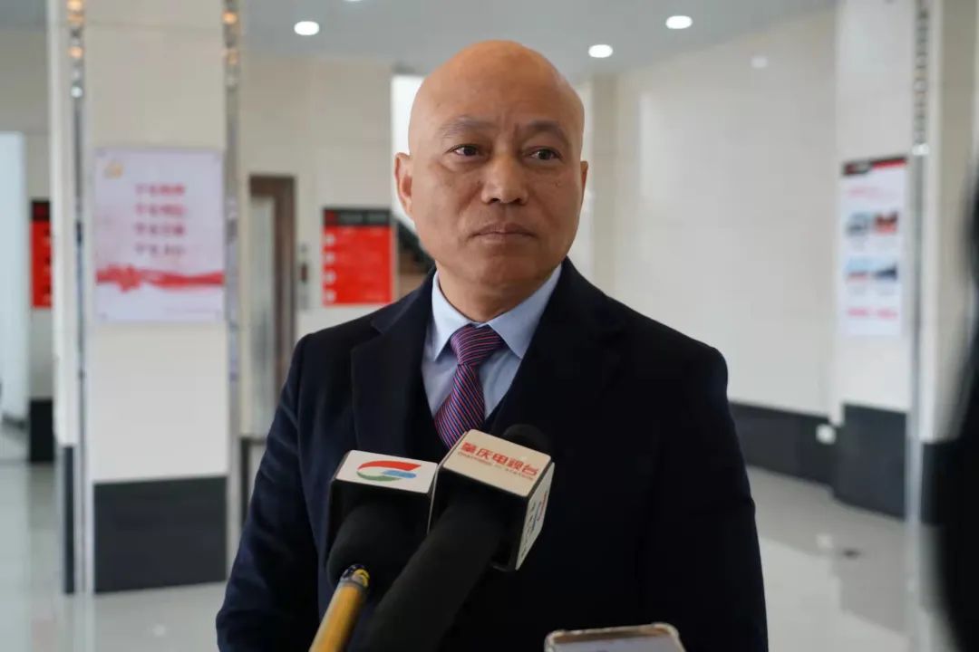 图源 肇庆人大今年,冯毅准备了三个促进民生事业发展的建议,其中一