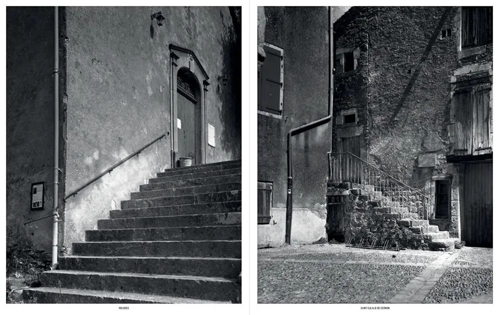 雷蒙德德巴东格拉斯哥多云的天空和湿漉漉的大地