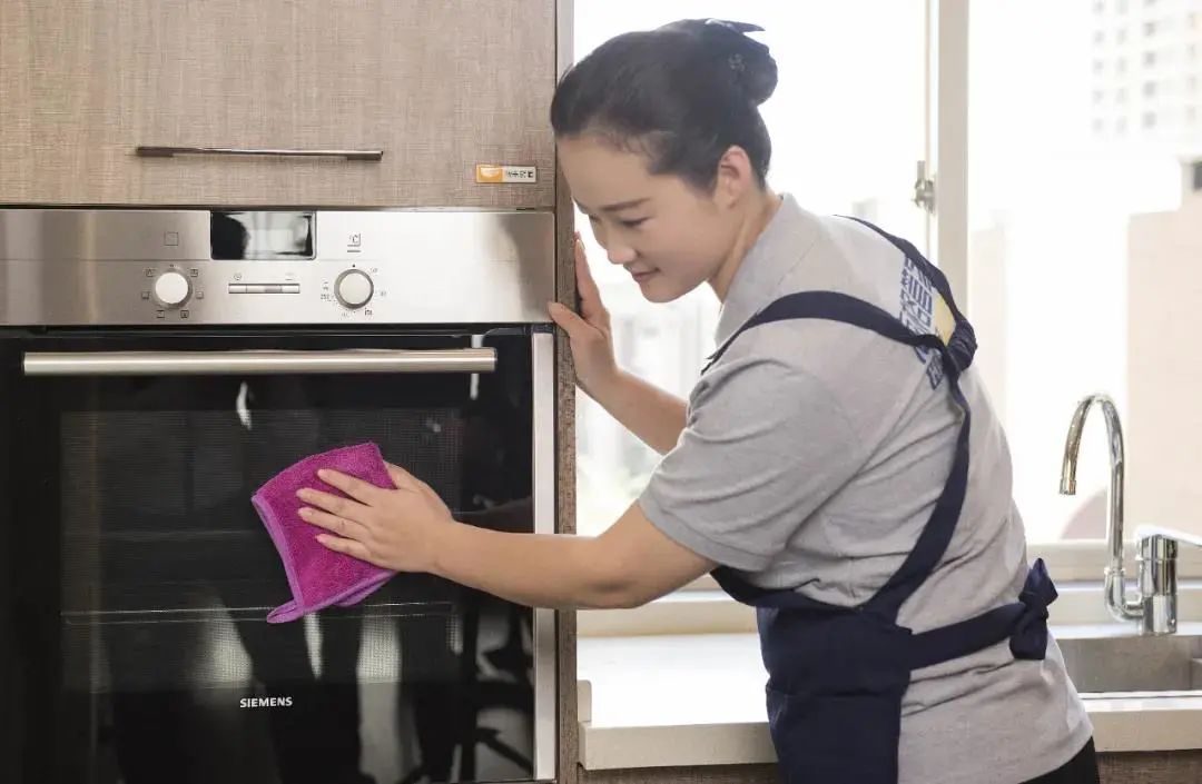 劲爆底价38元58元限量抢4小时居家保洁年卡低至56折起