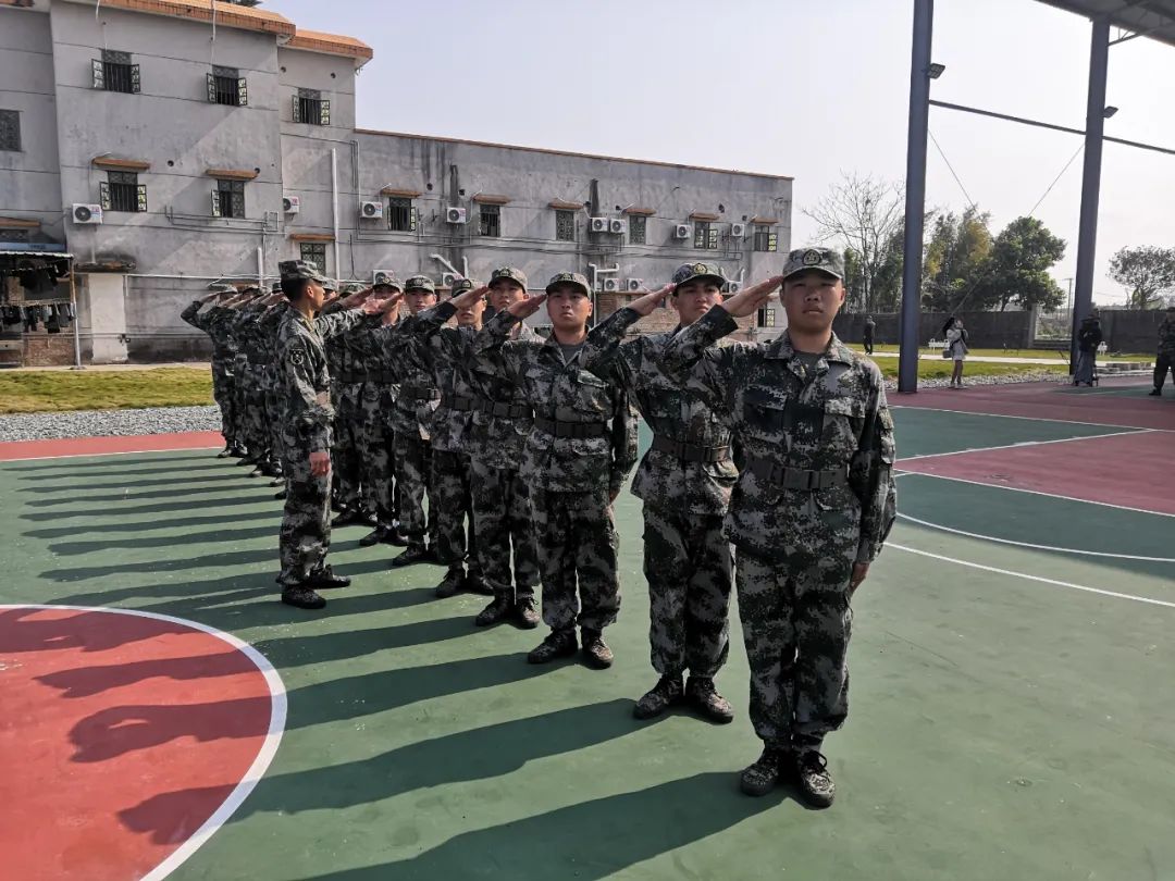 开平市预定新兵役前教育训练开始啦一起体验下部队生活