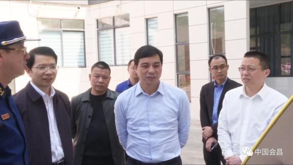 副市长陈阳山到我县调研白鹅互通高速工程项目建设工作并进行走访慰问