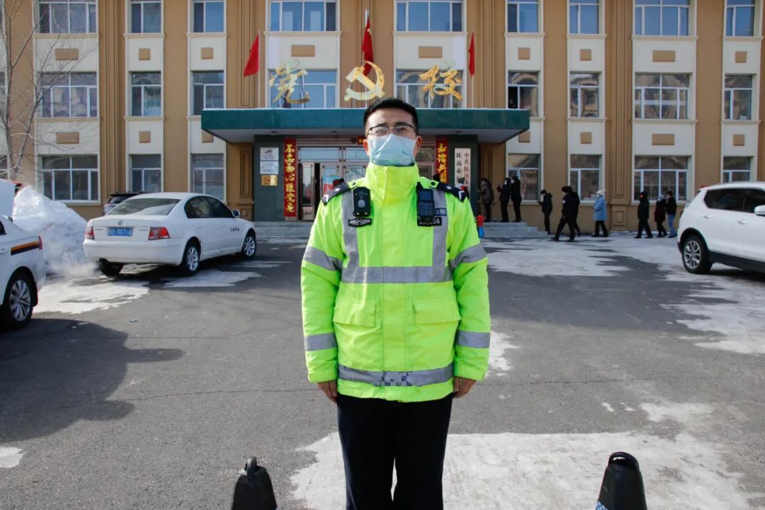 战疫故事抚远市公安局全力护航第十二次全民核酸检测实战演练
