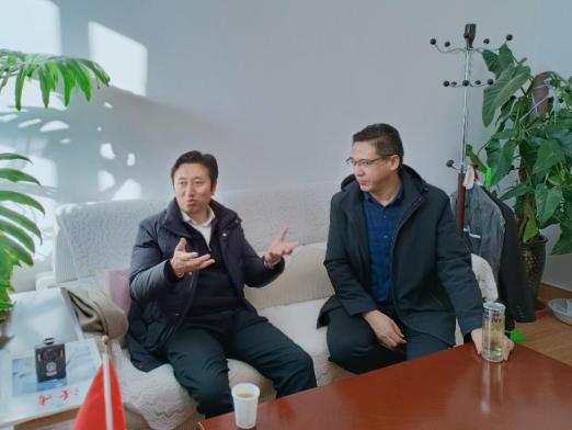 夏河县委常委政法委书记旦正加到法院调研指导工作