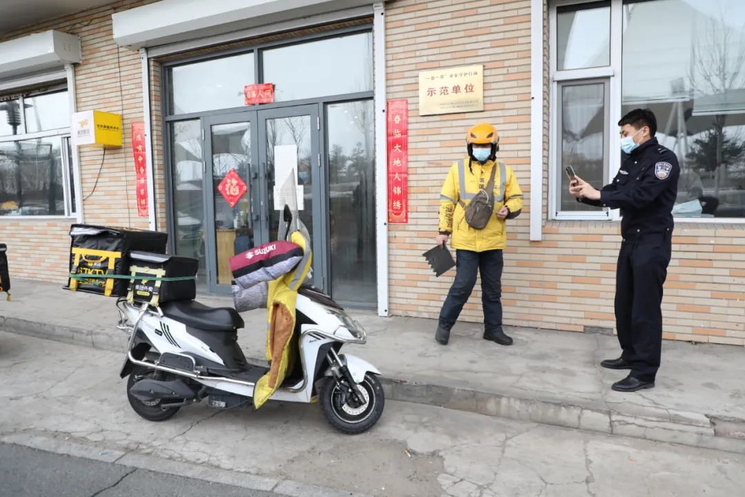 优化营商环境呼伦贝尔交警为美团外卖设置电动车防盗备案账号助推企业