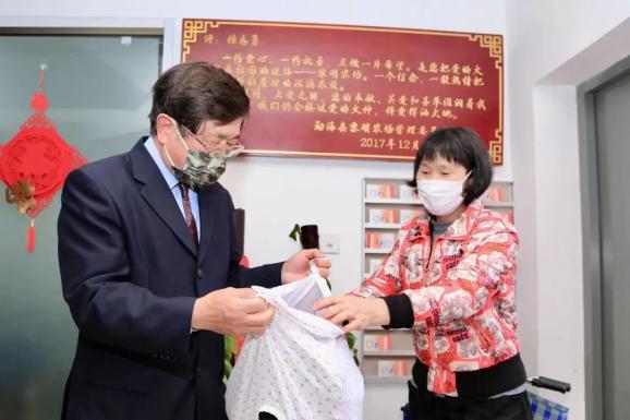 刚获“国家级”荣誉!这位“雷锋侠”又将启程去哪儿?_澎湃号·政务_澎湃新闻-The Paper