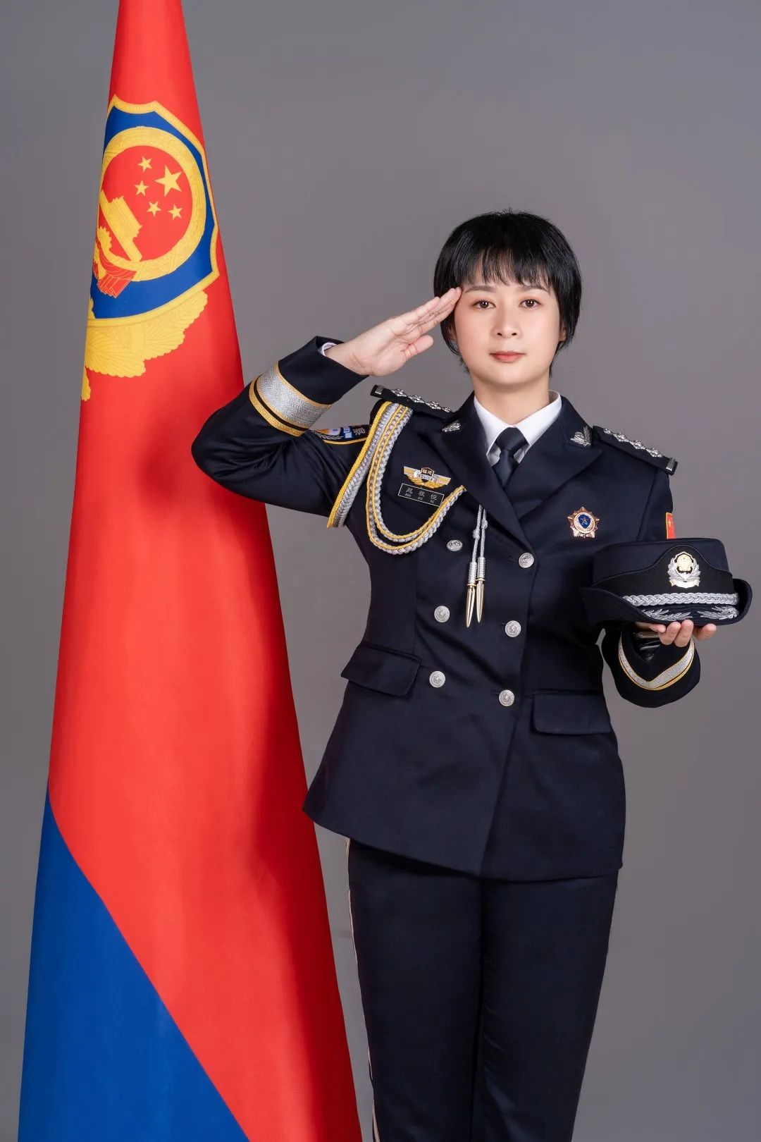 知足且上进温暖且坚定最美的照片感受警花们的魅力