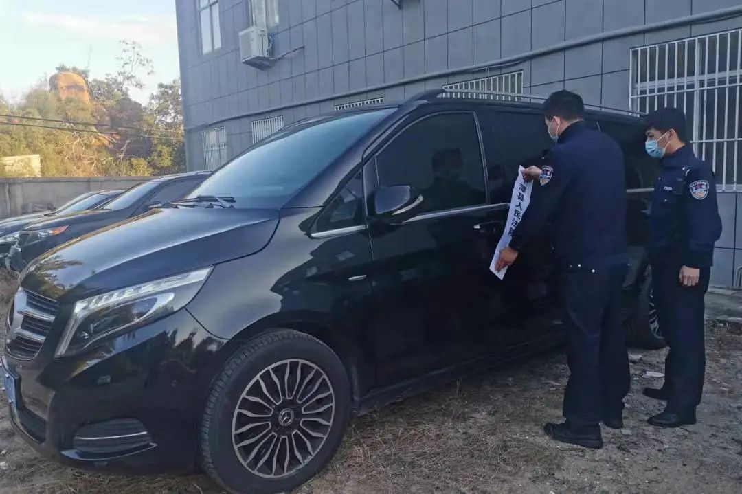 春雷行动查封扣车拘传平潭法院执行攻坚全力出击