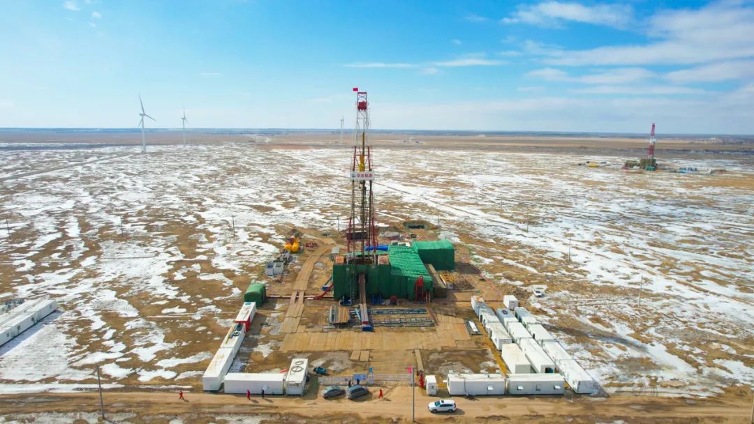 长岭天然气井迎春开钻促进地企共赢发展