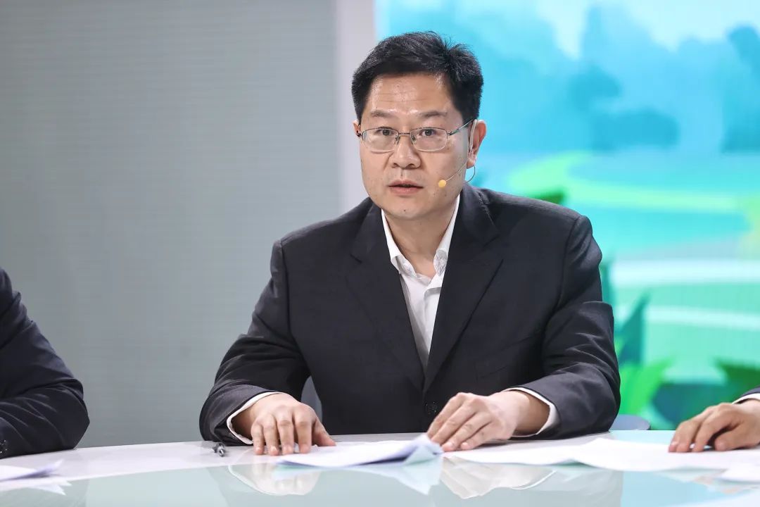 锋 朱胥男 史晓帆 张岩 王吟鸣记者 霍艳华 彭俊勇 赵颖妍 段玮 吴宏