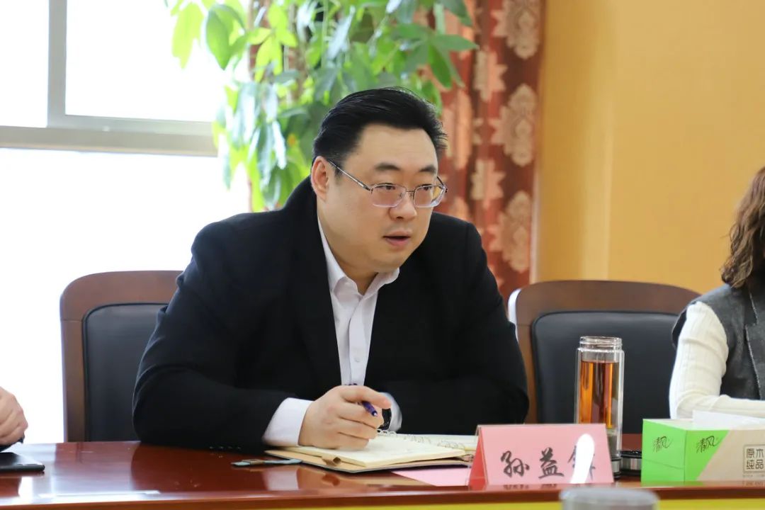 区委常委副区长孙益锋调研法院优化营商环境工作