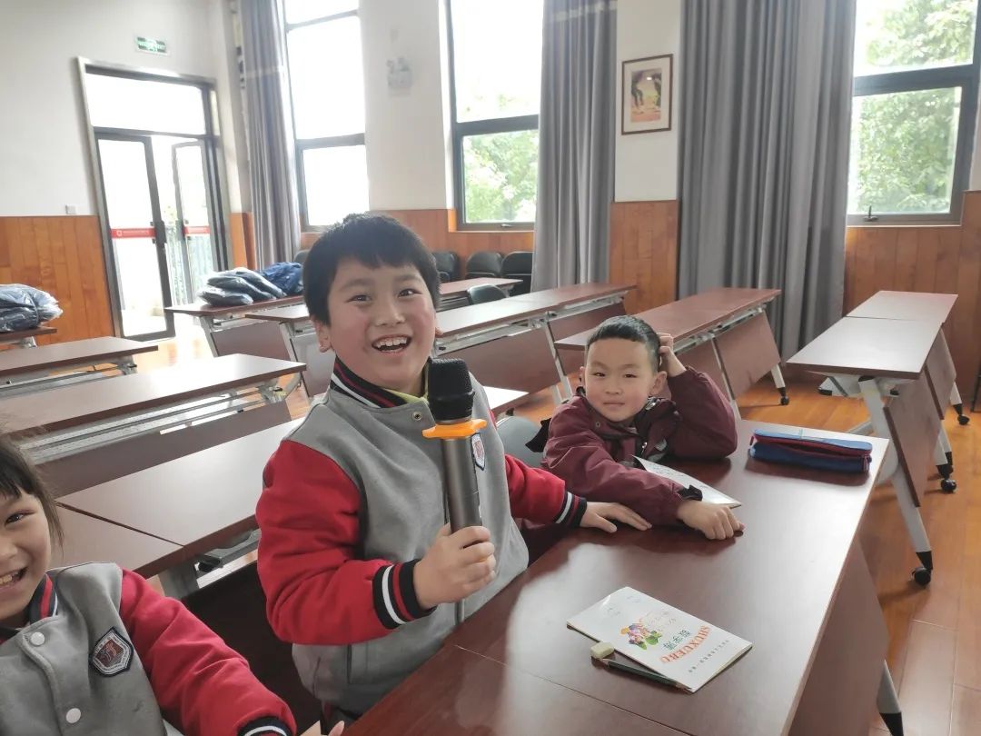遇见奇妙对话精彩良渚杭行路小学谢村校区蓝媒小记者新闻与采访课