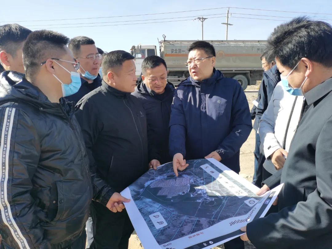 3月7日,鄂尔多斯市人民政府副市长孔繁飞到鄂托克旗