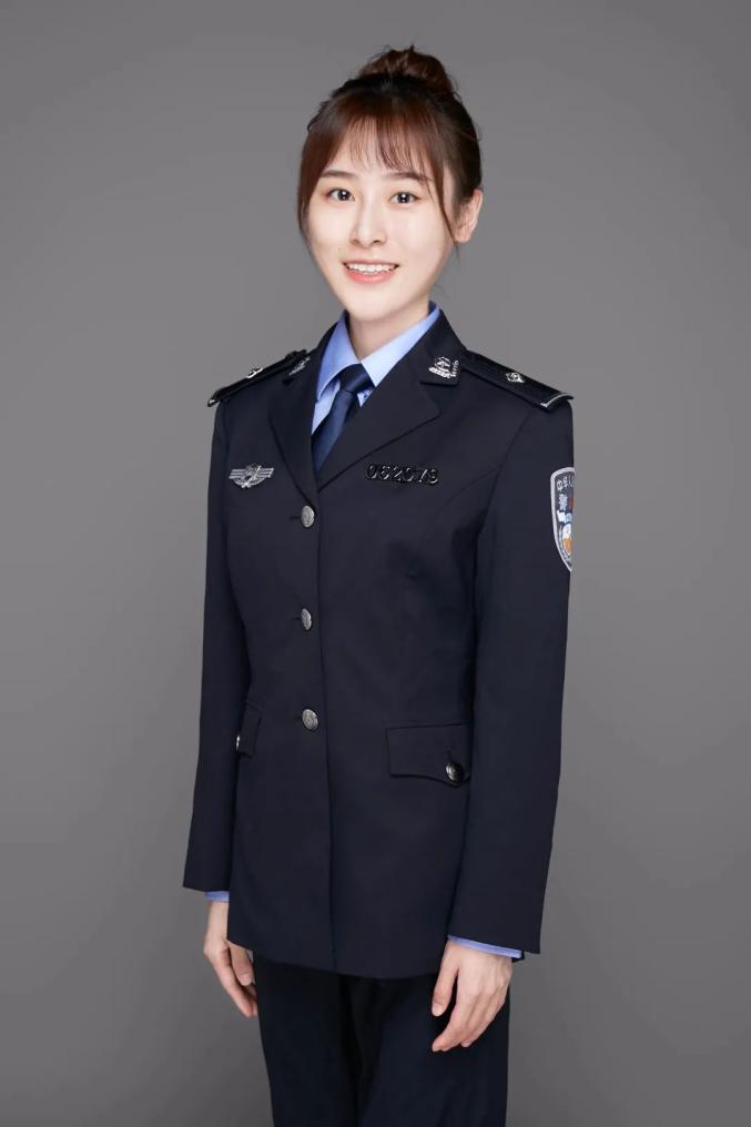 女警察照片穿制服图片